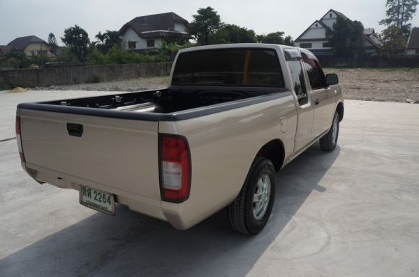 ขายรถสวย NISSAN FRONTIER CAB ปี2003 มือเดียวออกห้าง พาวมาลัยพาวเวอร์ แค็ป สีสวยงาม ล้อ MAX แอร์เย็นพร้อมใช้งาน