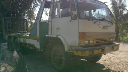 ขายเทเลอร์รถเกี่ยว Kt725 หัว F18 เครื่อง HO7D 195 แรง 2 เพลา 6 เกียร์ทะเบียนพร้อม