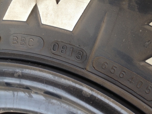 ยาง mud31 นิ้วขอบ15 ยาง mud31 นิ้วขอบ15