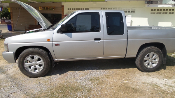 ขาย Nissan Big-M Cap 2.5 ปี 39 155000