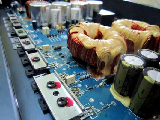 ขายแอมป์ คลาส D dynamic dm-9900d