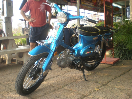 ขอขาย C70 เครื่องเวฟ Z สีทำใหม่ รถวิ่งดีมากครับ มีเล่มทะเบียน ค่าตัว 16500 บาท