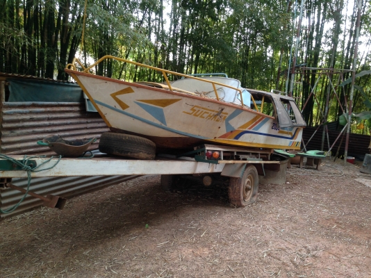 ขายเรือ พร้อมที่ลากเรือ สภาพสวย พร้อมใช้งาน ราคา 45,000 โทร081-2628564  อ เซกา จ บึงกาฬ