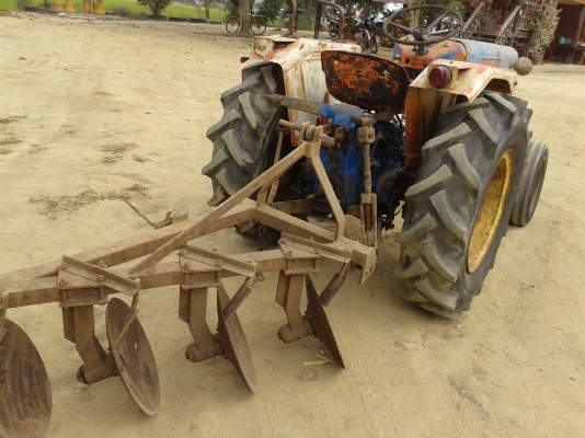 ขายรถไถ20แรงคูโบต้าพร้อมใช้งาน สภาพเดิมๆ มีผาน4ให้คับ