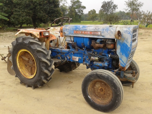 ขายรถไถ20แรงคูโบต้าพร้อมใช้งาน สภาพเดิมๆ มีผาน4ให้คับ