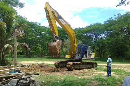 รถขุด KOBELCO SK220 M3