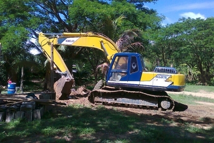 รถขุด KOBELCO SK220 M3