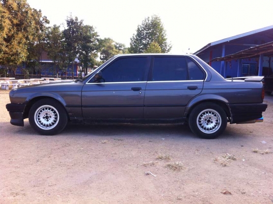 ขายBMW E30 4ประตู เครื่องเดิมM40 ติดแก็ส 59000