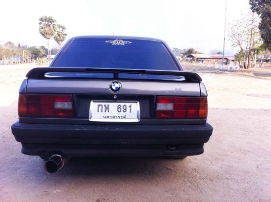 ขายBMW E30 4ประตู เครื่องเดิมM40 ติดแก็ส 59000 ขายBMW E30 4ประตู เครื่องเดิมM40 ติดแก็ส 59000