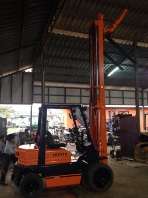 ขาย ฟอล์คลิฟต์ 2.0 ตัน  TOYOTA 5FG20  เสา 4 เมตร ฮิ้งฟอล์ค