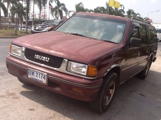 ISUZU สเตชั่นวาก้อน สวยงาม ราคาถูก ISUZU สเตชั่นวาก้อน สวยงาม ราคาถูก