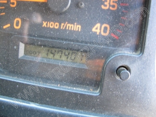 รถบรรทุก 10 ล้อ ยี่ห้อ ISUZU DECA รุ่น FVM 230 แรงม้า (มีทั้งหมด 20 คัน)