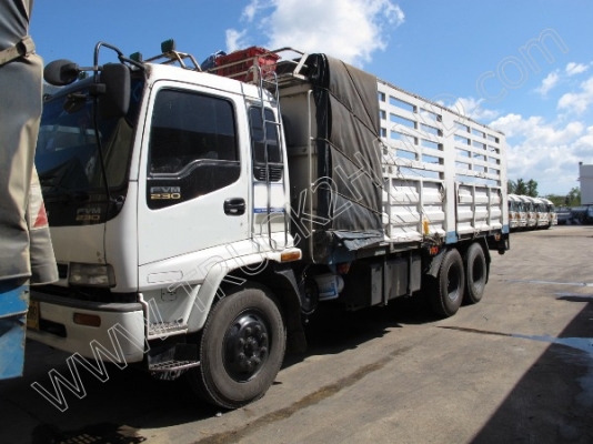 รถบรรทุก 10 ล้อ ยี่ห้อ ISUZU DECA รุ่น FVM 230 แรงม้า (มีทั้งหมด 20 คัน)