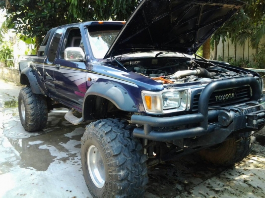 ขายออฟโรดหล่อๆบึกๆ ขายออฟโรดหล่อๆบึกๆ