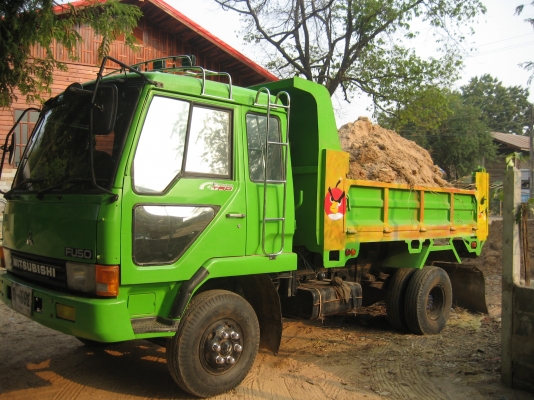 ขายดัมพ์ Mitsubishi 165 แรง  750,000 --วันนี้ เท่านั้น