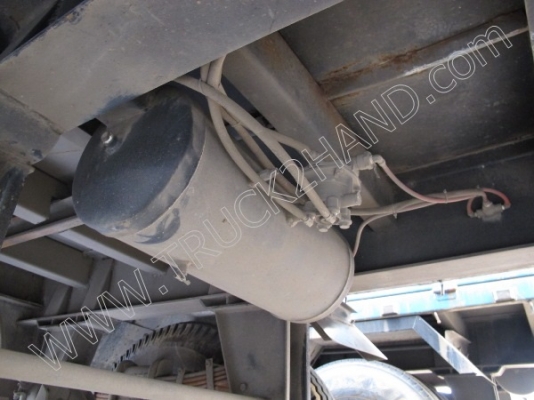 รถบรรทุก 10 ล้อ ยี่ห้อ HINO รุ่น FM8J 260 แรงม้า ติดแก๊ส NGV พร้อมหางสามมิตร (มีทั้งหมด 6 คัน)