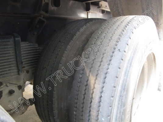 รถบรรทุก 10 ล้อ ยี่ห้อ HINO รุ่น FM8J 260 แรงม้า ติดแก๊ส NGV พร้อมหางสามมิตร (มีทั้งหมด 6 คัน)