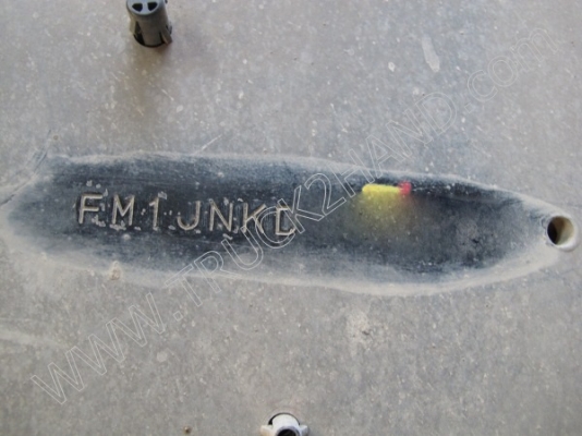 รถบรรทุก 10 ล้อ ยี่ห้อ HINO รุ่น FM8J 260 แรงม้า ติดแก๊ส NGV พร้อมหางสามมิตร (มีทั้งหมด 6 คัน)