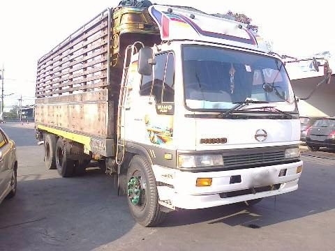 รถฮีโน่ 10 ล้อ รั้ว FL3H  195 แรงม้า.  สนใจติดต่อ 081 - 6079515