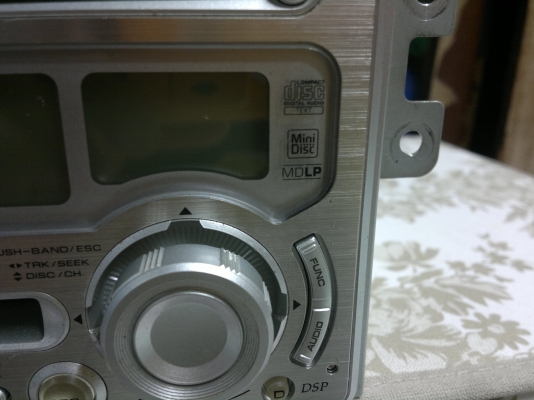 เครื่องเล่นวิทยุCD/Mp3 PIONEER CD/MD/MP3 2DIMM