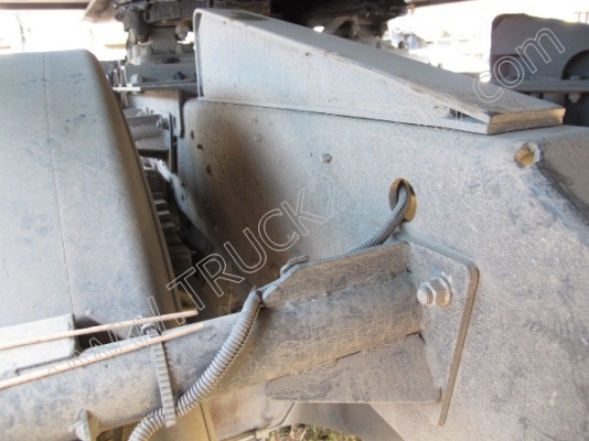 รถบรรทุก 10 ล้อ ยี่ห้อ HINO รุ่น FM8J 260 แรงม้า ติดแก๊ส NGV พร้อมหางพื้นเรียบสามมิตร (มีทั้งหมด 12 คัน)