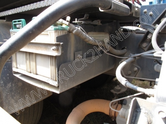 รถบรรทุก 10 ล้อ ยี่ห้อ HINO รุ่น FM8J 260 แรงม้า ติดแก๊ส NGV พร้อมหางพื้นเรียบสามมิตร (มีทั้งหมด 12 คัน)