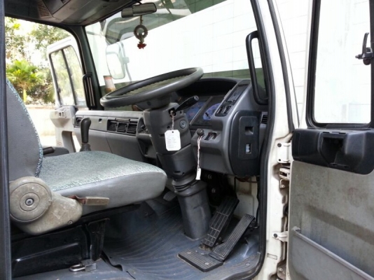 รถฮีโน่ 6 ล้อ ตู้แห้ง  FC4J  145 แรงม้า. ปี 45  ( มีขาย 2 คัน. )  สนใจติดต่อ  081 - 6079515