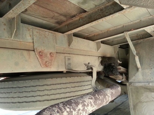 รถฮีโน่ 6 ล้อ ตู้แห้ง  FC4J  145 แรงม้า. ปี 45  ( มีขาย 2 คัน. )  สนใจติดต่อ  081 - 6079515