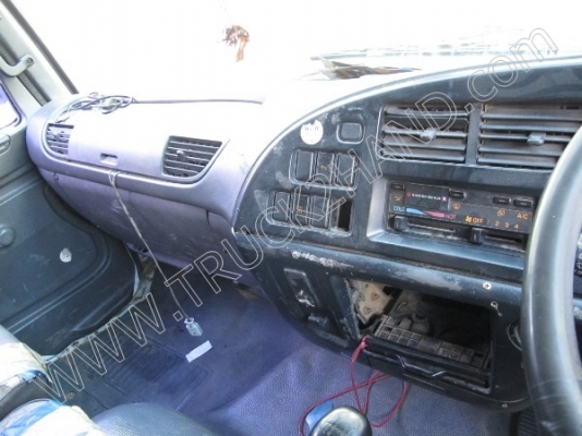 รถบรรทุก 10 ล้อ ยี่ห้อ ISUZU รุ่น DECA รุ่น FXZ 270 แรงม้า พร้อมหางสามมิตร (มีทั้งหมด 5 คัน) รถบรรทุก 10 ล้อ ยี่ห้อ ISUZU รุ่น DECA รุ่น FXZ 270 แรงม้า พร้อมหางสามมิตร (มีทั้งหมด 5 คัน)