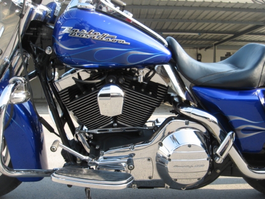 ขาย harley-devidson roadking ปี 2004 เสียสรรพสามิตแล้ว 550,000