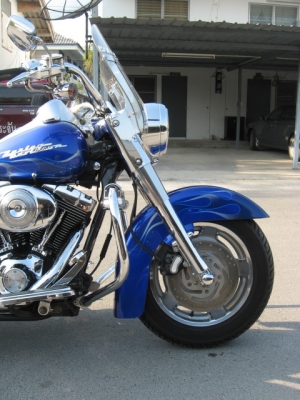 ขาย harley-devidson roadking ปี 2004 เสียสรรพสามิตแล้ว 550,000