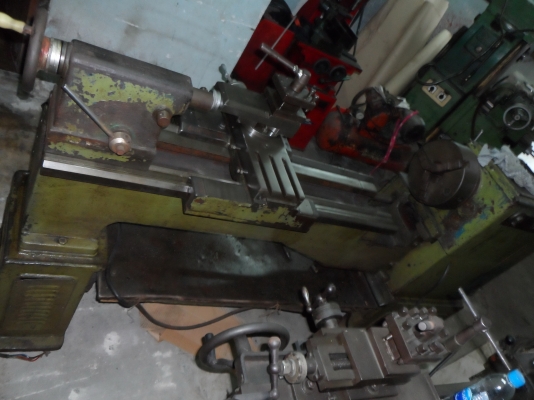 ขายครับขายเครื่องกลึง 6 ฟุต 3 เพลา ยี่ห้อ tashing รุ่น matin ผลิตใน ไต้หวัน รูผ่านคอประมาณ 1.6" สวิงผ่านรางประมาณ 400 มม. ถอดคอม้าเหวี่ยงได้ประมาณ 22" กลึงเพลา ยันศูนย์ประมาณ 1 เมตร สภาพใช้งาน 55000 บาท ช่างเอก มีบริการ จัดส่งทั่วประเทศ