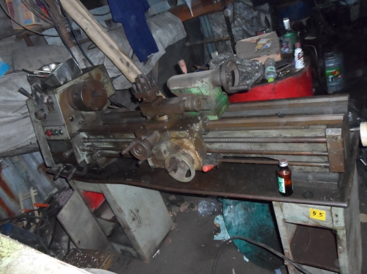 ขายครับขายเครื่องกลึงไต้หวันขนาด 5 ฟุต รุ่นเบา เกียร์บล็อก 3 เพลา รูผ่าน 1.5 นิ้ว จุดที่มีการเคลื่อนที่ทั้งหมด แน่นดีมาก (ล้างแล้วรับรองเป็นเครื่องที่น่าใช้มากตัวนึง) 55000 บาท 0814583376 ช่างเอก มีบริการจัดส่งทั่วประเทศ