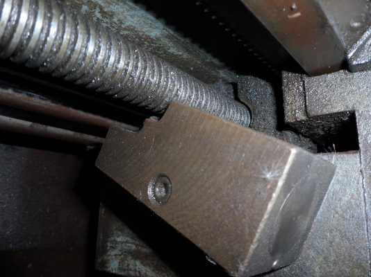 ขายครับขายเครื่องกลึงไต้หวันขนาด 5 ฟุต รุ่นเบา เกียร์บล็อก 3 เพลา รูผ่าน 1.5 นิ้ว จุดที่มีการเคลื่อนที่ทั้งหมด แน่นดีมาก (ล้างแล้วรับรองเป็นเครื่องที่น่าใช้มากตัวนึง) 55000 บาท 0814583376 ช่างเอก มีบริการจัดส่งทั่วประเทศ