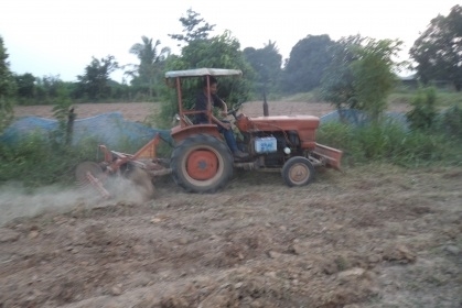 ขายรถไถ KUBOTA. 22. แรง1เพลา 3สูบ อุปกรณ์ ดันหน้า ผาลหลัง และคราด ขายรถไถ KUBOTA. 22. แรง1เพลา 3สูบ อุปกรณ์ ดันหน้า ผาลหลัง และคราด