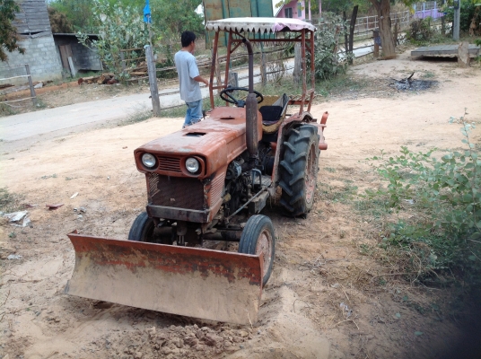 ขายรถไถ KUBOTA. 22. แรง1เพลา 3สูบ อุปกรณ์ ดันหน้า ผาลหลัง และคราด ขายรถไถ KUBOTA. 22. แรง1เพลา 3สูบ อุปกรณ์ ดันหน้า ผาลหลัง และคราด