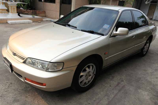 ขายHONDA ACCORD ไฟ 2 ก้อนสวยๆ พร้อมใช้เดิมๆก.ออโต้ แก๊สประหยัด1.กว่าๆพร้อมโอนครับ