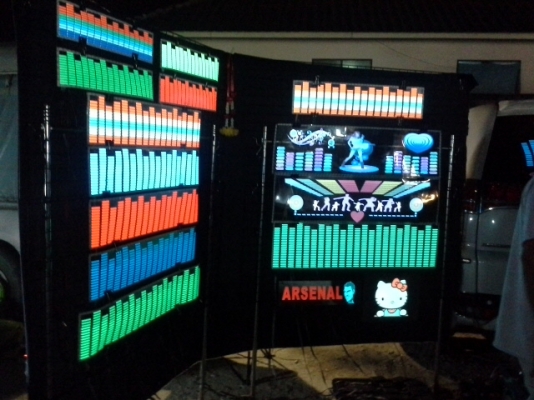 ไฟแดนซ์กระพริบขึ้นลงตามเสียงเพลง มีหลายขนาดหลายราคาและหลากหลายแบบ ติดรถยนต์ มอไซค์ เสื้อผ้า ฝาห้อง และ ใช้งานอื่นๆตามที่ต้องการติดตั้งง่ายสีสันสวยงามคร้าบ สนใจสอบถามได้คร้าบ0817915677/inbox