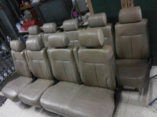 ขายเบาะรถตู้ VIP ถูกๆ ขายเบาะรถตู้ VIP ถูกๆ