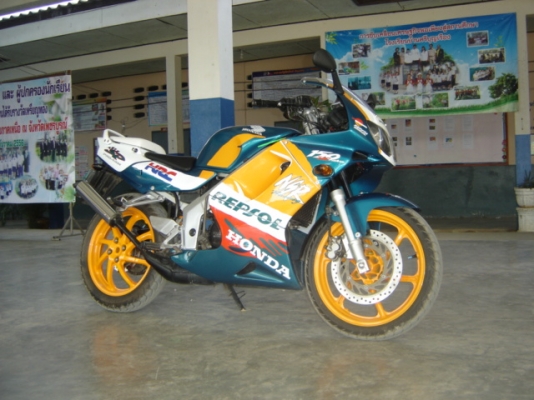 NSR PROARM NS150SP กทม  อยู่ที่ พระราม 3 แถวเซ็นทรัลพระราม 3 สนใจติดต่อ คุณ เจ๋ง โทร 0808051985 ราคา 35000  บาท