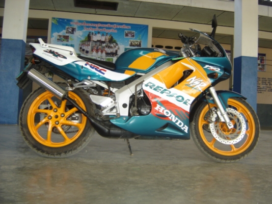 NSR PROARM NS150SP กทม  อยู่ที่ พระราม 3 แถวเซ็นทรัลพระราม 3 สนใจติดต่อ คุณ เจ๋ง โทร 0808051985 ราคา 35000  บาท