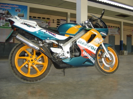 NSR PROARM NS150SP กทม  อยู่ที่ พระราม 3 แถวเซ็นทรัลพระราม 3 สนใจติดต่อ คุณ เจ๋ง โทร 0808051985 ราคา 35000  บาท