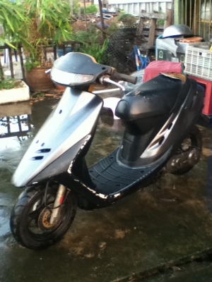 ขายรถป๊อบ 2 คัน Yamaha Champ / Honda dio AF 28 ราคา 5,000.-