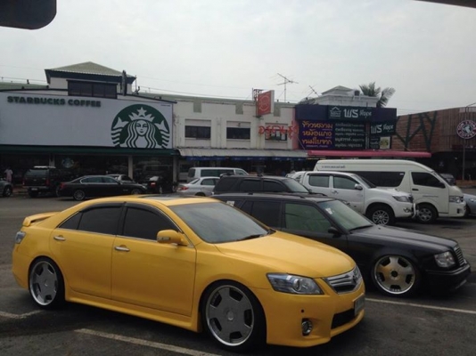 ฝากขาย รถเก๋งTOYOTA CAMRY 2.0Q เกียร์AUTO สีเหลือง ปี2008 ชุดแต่งHybird ทั้งคัน,กระจกผับข้างไฟฟ้า,CD,เบาะหนังแท้ปรับไฟฟ้า,ABS/AIRBACK,ล้อแม็คขอบ20"18"ให้สองชุดเลยคับ สภาพสวยมากแต่งVIP ราคาซื้อสด 900,000บาท สนใจติดต่อ:082-3223112,094-5324914(คุณน ฝากขาย รถเก๋งTOYOTA CAMRY 2.0Q เกียร์AUTO สีเหลือง ปี2008 ชุดแต่งHybird ทั้งคัน,กระจกผับข้างไฟฟ้า,CD,เบาะหนังแท้ปรับไฟฟ้า,ABS/AIRBACK,ล้อแม็คขอบ20"18"ให้สองชุดเลยคับ สภาพสวยมากแต่งVIP ราคาซื้อสด 900,000บาท สนใจติดต่อ:082-3223112,094-5324914(คุณน