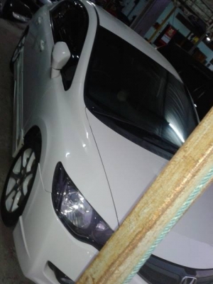ฝากขาย รถเก๋งHONDA NEW Civic FD 1.8CC.สีขาวมุก ปี2010 ตัวท็อป ชุดแต่งModuloจากศูนย์ ติดตั้งGas LPGถังโดนัท กระจกผับไฟฟ้า,เบาะหนังแท้,แอร์,CD,สภาพสวยเดิมแท้ออกห้าง หน้าใช้มากเจ้าของดูแลดีมาก ราคาซื้อสด 550,000บาทหรือ ฟรีดาวน์ ผ่อน72งวด/ละ11,000บาท สนใจติดต