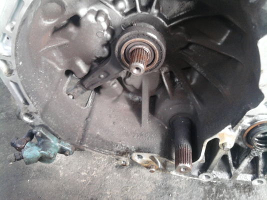 เกียร์ธรรมดา mitsu 4G63 ขับ 4