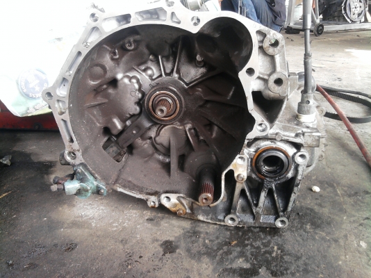 เกียร์ธรรมดา mitsu 4G63 ขับ 4