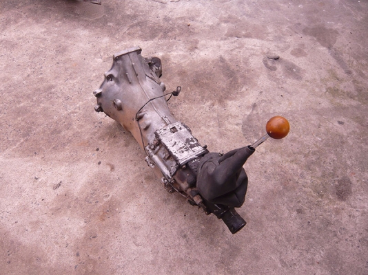 ขายเกียร์ธรรมดา 5 สปีดใส่กระบะมาสด้าแฟมิเลีย