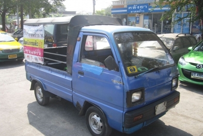 รถกะป๊อเป็นรถไฟฟ้าโซล่าเซลล์พลังงานแสงอาทิตย์ (Solar Cell Electrical Vehicle) ดัดแปลงรถกะป๊อเครื่องยนต์เบ็นซิน 660 ซี.ซี.