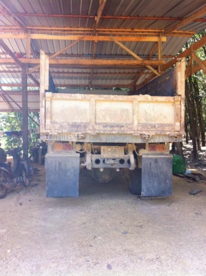 6ล้อดั้มFTR32Fร็อคกี้195แรง รถออกห้างแท้ เครื่อง คัสซีสวย..สีรถมีตำหนิบ้าง...